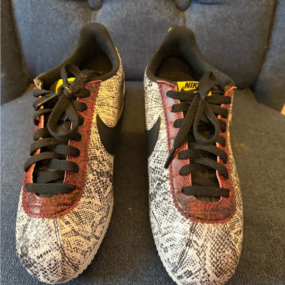 Lizard print Nike cortex worn once in the house - Picture 6 of 7